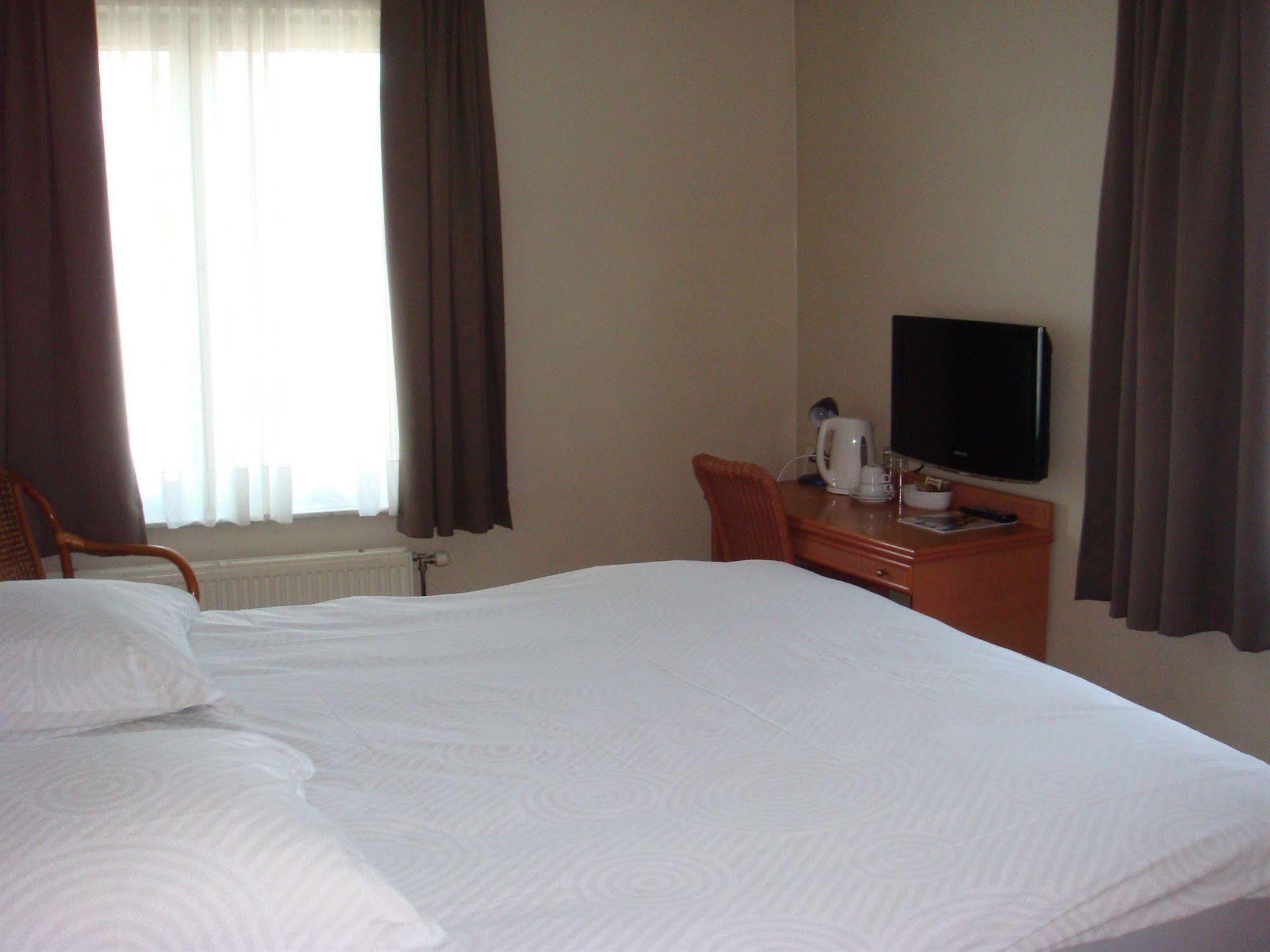 Lace Hotel Brugge Bagian luar foto