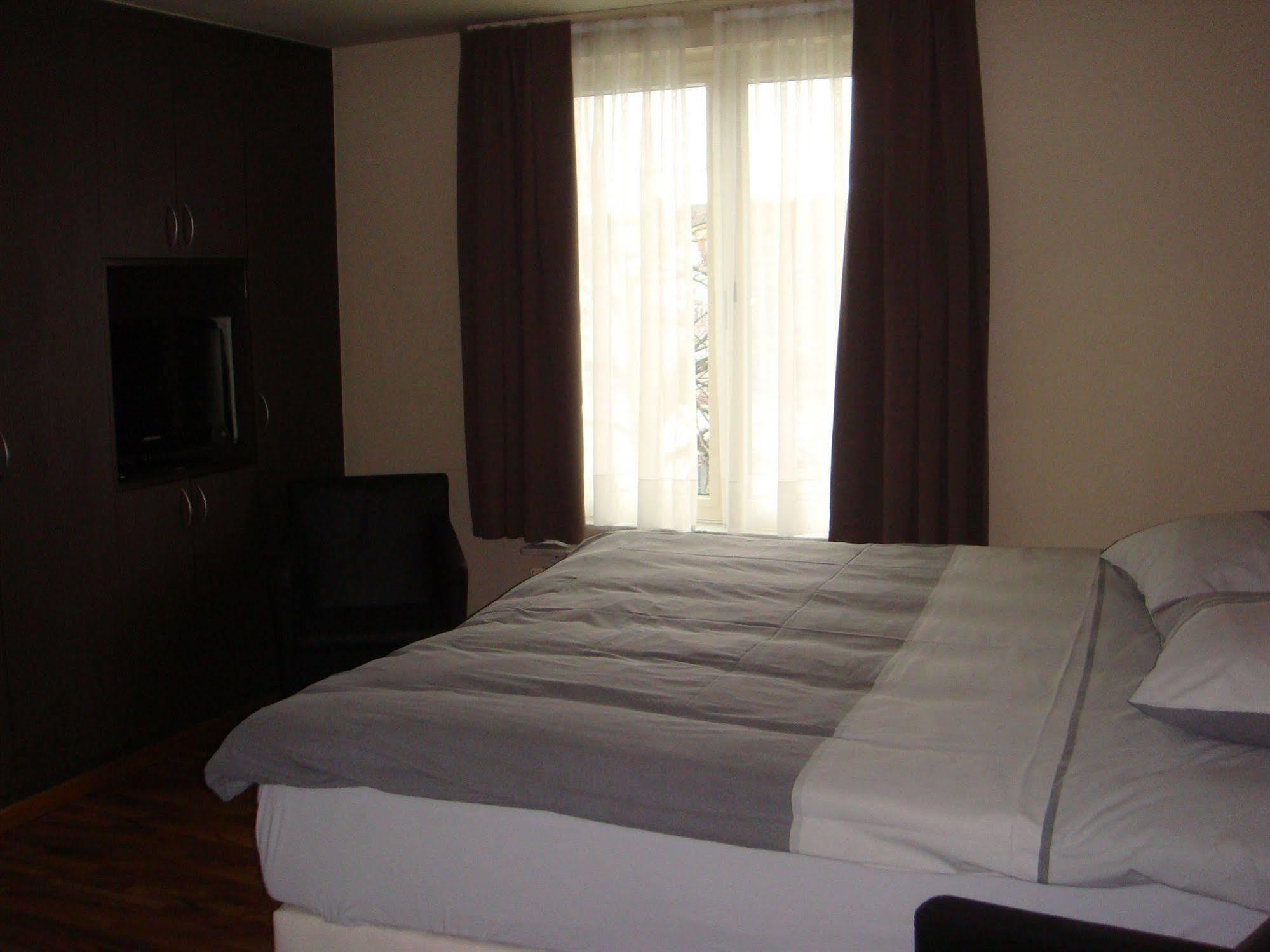 Lace Hotel Brugge Bagian luar foto